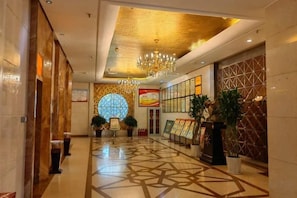 Unclassified image, 2 of 47, button - Tianrui Zhongzhou International Hotel (Ruzhou)