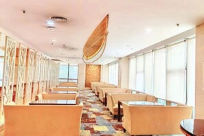 Unclassified image, 4 of 47, button - Tianrui Zhongzhou International Hotel (Ruzhou)