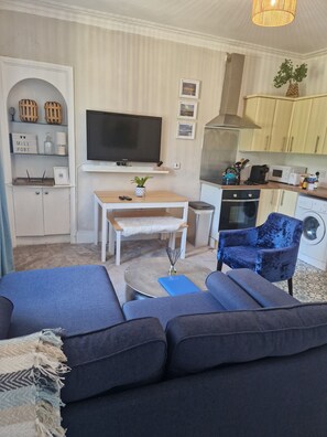 Living area - Welcome to your home away from home!  (Millport)