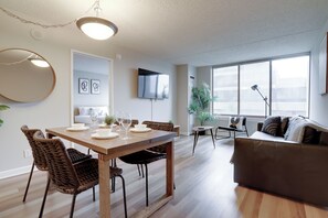Apartamento conforto, 1 quarto | Sala de jantar