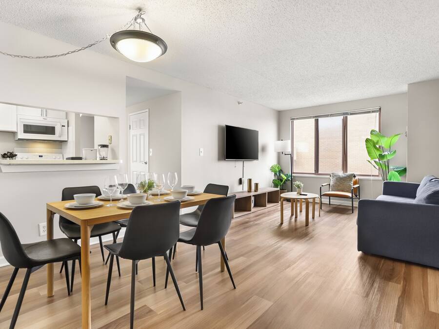 Comfort Apartment, 2 Bedrooms | In-room dining