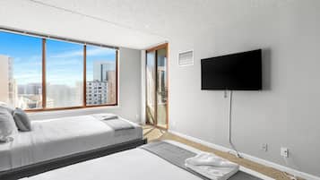 Comfort Apartment, 2 Bedrooms | 2 bedrooms, premium bedding, desk, iron/ironing board