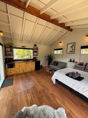 1 bedroom, free WiFi, bed sheets - Rodgers Post - peace, elevation, water, mountains, bush (Parua Bay)