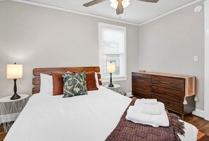 3 Schlafzimmer, Bügeleisen/Bügelbrett, Reisekinderbett, kostenloses WLAN