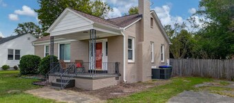 The Woodland Cottage | 3BR 1BA