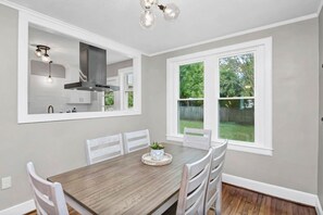 Dining - The Woodland Cottage | 3BR 1BA (Columbia)