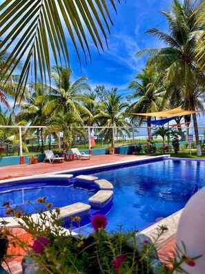 Exterior - BLUE DOLPHIN (El Cuco)