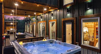 Navajo Rug-Creek/ Hot Tub/ Playground/ Firepit/ Swing Bed/ Grill/ Pet Friendly