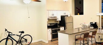 Charming room in a 2-bedroom townhome with AC, WiFi in fantastic central Boston