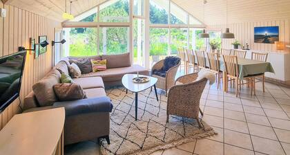 Nice home in Løkken with sauna