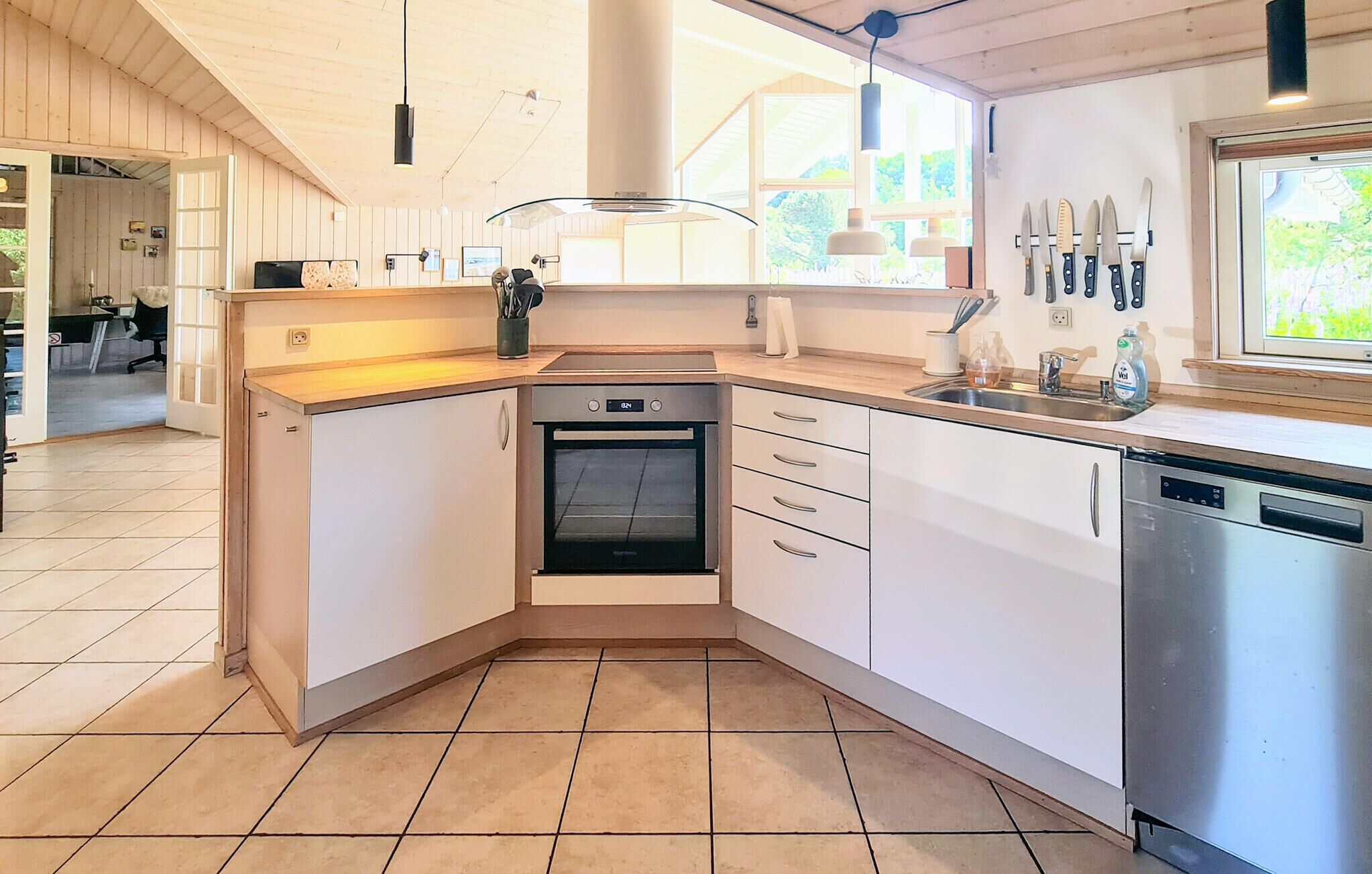 Kühlschrank, Ofen, Herdplatte, Geschirrspüler