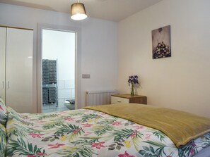 2 chambres, Wi-Fi gratuit, draps fournis