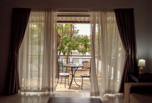 TV LED 42-inch có truyền hình vệ tinh, Netflix, dịch vụ stream 