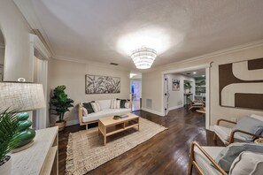 Älytelevisio, pöytäjalkapallopöytä, pöytätennispöytä