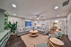 Älytelevisio, pöytäjalkapallopöytä, pöytätennispöytä