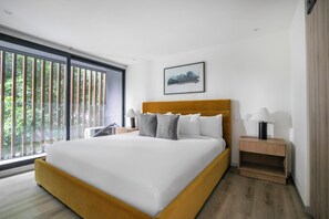 Appartement Confort, 1 trĂšs grand lit, vue sur le jardin | 2 chambres, fer et planche Ă repasser, accĂšs au Wi-Fi (inclus)