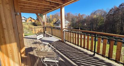 Chalet Cozy au CĆur de La FĂ©claz : SĂ©jour Authentique et Proche des Pistes