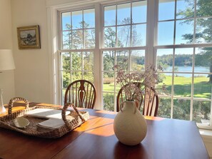 Dining - The Harpswell House-1.6 Acres Waterfront, SunRise, Big Yards, Classic & Luxury (Harpswell)