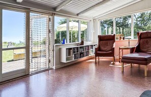 TV, fireplace, DVD player