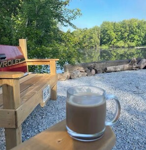 Property grounds - Waterfront Family Retreat | Sauna & Hot Tub (Lanark)