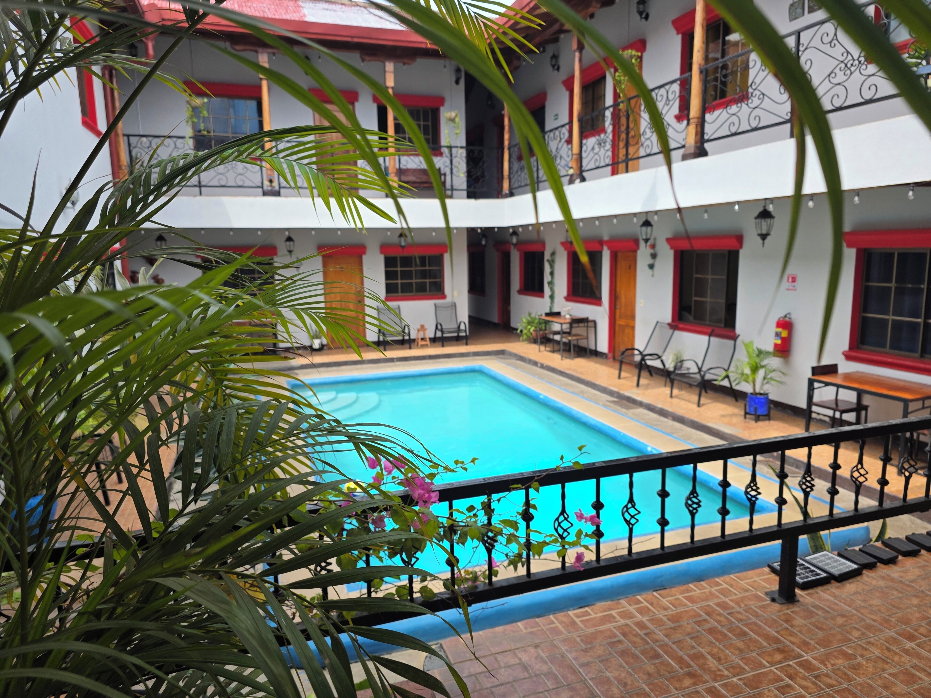 حمّام سباحة خارجي