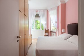 1 habitación, wifi y ropa de cama