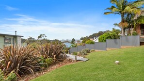Property grounds - Three Sisters at Long Beach (Long Beach)