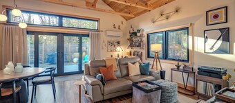 Private Forest Retreat • Spa Bath • Near the Coast • Central Midcoast Hub