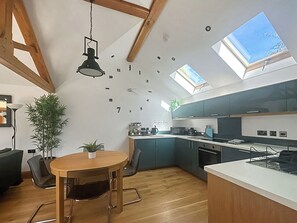 Private kitchen - 1 bedroom accommodation in Llangollen (Llangollen)