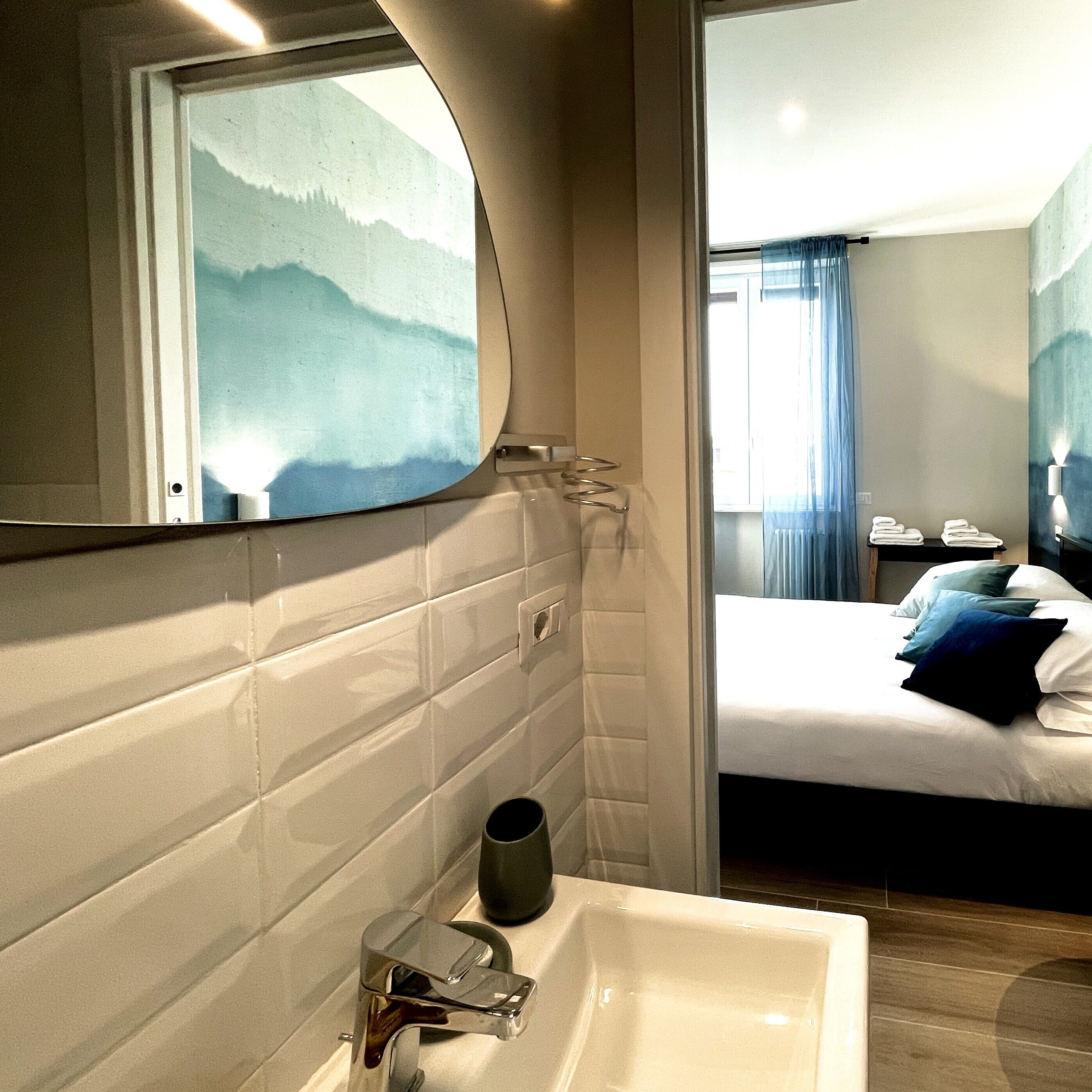 Dusche, Haartrockner, Bidet, Handtücher