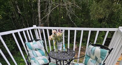 "Campin' on Campground: Your Ultimate Outdoor Getaway Awaits, Book Today!"