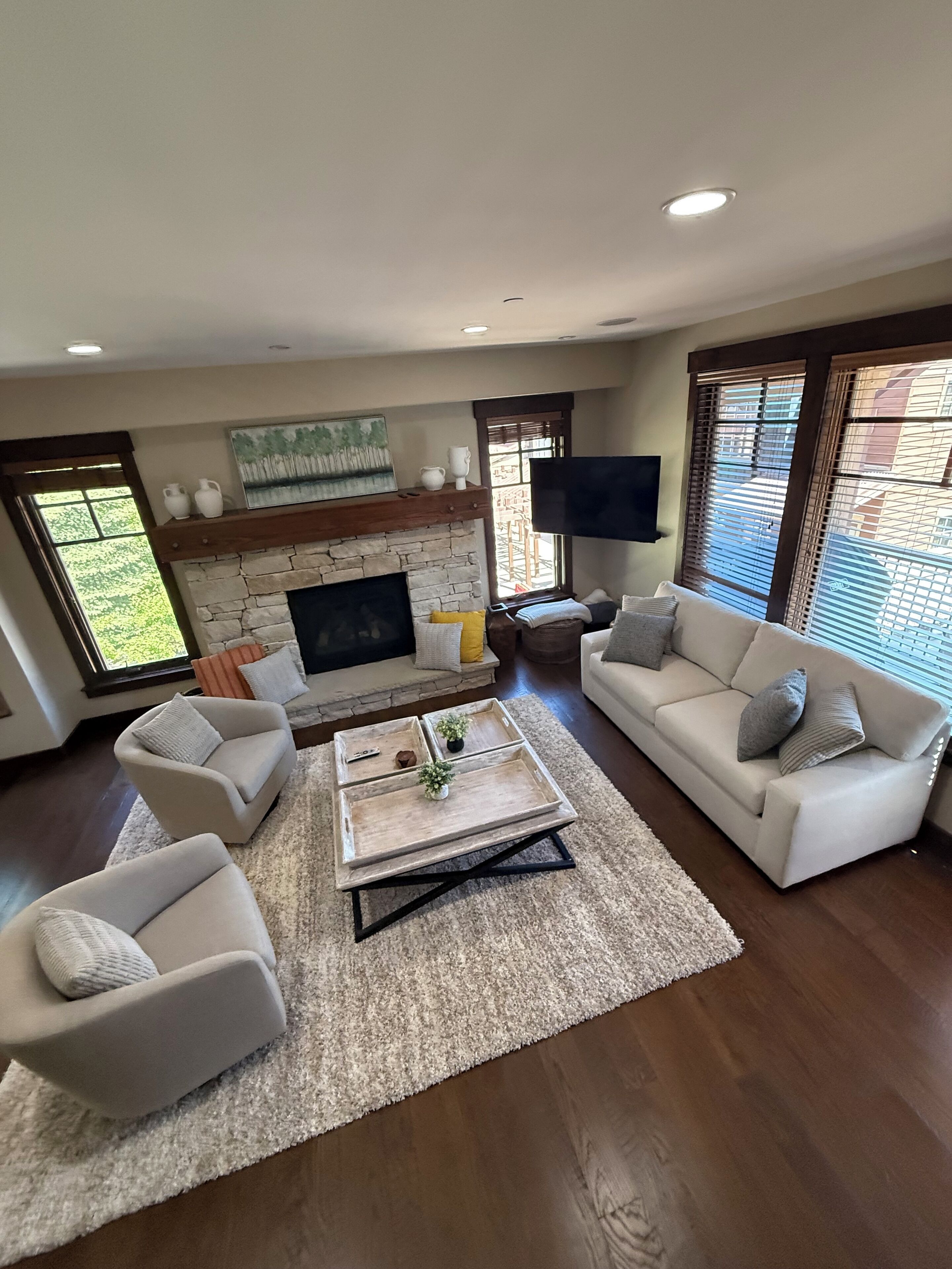 智能電視、壁爐