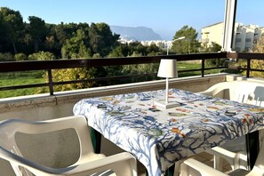 Outdoor dining - M410 - Marcelli, comfortable three-room apartment with large terrace (Marcelli)
