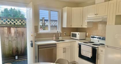 1 Bed 1 Bath Suite Coquitlam Centre