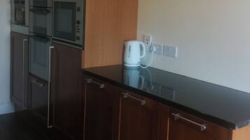 House | Private kitchen | Fridge, microwave, oven, stovetop
