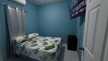 3 dormitorios, tabla de planchar con plancha, wifi gratis y ropa de cama