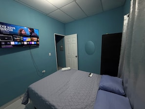 3 habitaciones, tabla de planchar con plancha y wifi gratis