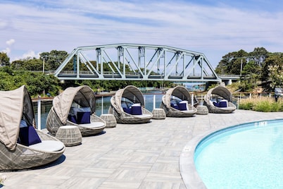 Canoe Place Waterfront Residences