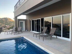 Outdoor pool, a heated pool