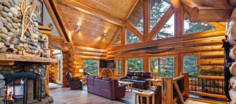 Misty Pines Lodge - Premier Mountainside Lodge Near Ski Lift