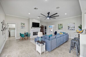 Smart TV, fireplace, computer monitors