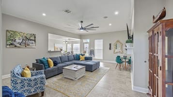 Smart TV, fireplace, computer monitors