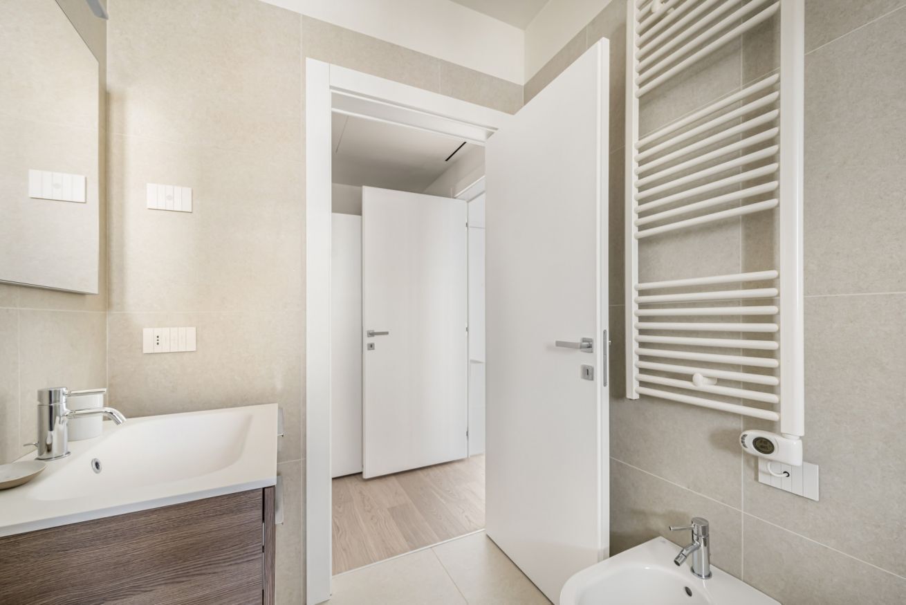 Dusche, Haartrockner, Bidet