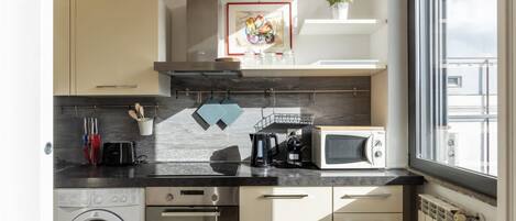 Microwave, oven, stovetop, dishwasher