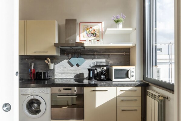 Microwave, oven, stovetop, dishwasher
