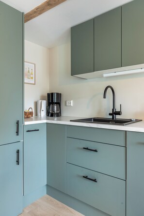 Ofen, Herdplatte, Geschirrspüler