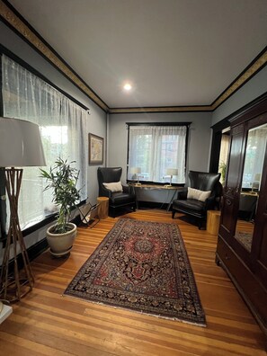 Interior - Spacious 5-bedroom Mansion in Downtown Denver area with AC, fitness room, WiFi (Denver)