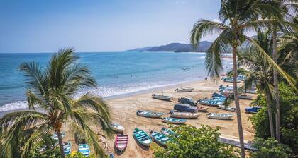 Cozy 3-bedroom condo in charming Sayulita with AC, WiFi