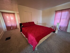 3 bedrooms, WiFi, bed sheets