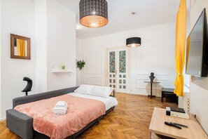 2 quartos, ferros/tábuas de passar roupa, Wi-Fi, roupa de cama